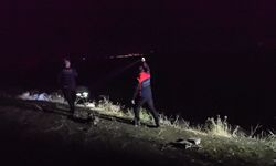 Van Gölü'nde Korku Dolu Anlar: Kamp Yaparken Kaybolan 2 Kişi Sudan Çıkarıldı!
