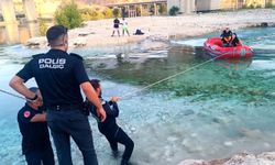 Adıyaman'da Fırat Nehri'nde mahsur kalan 6 kişi kurtarıldı