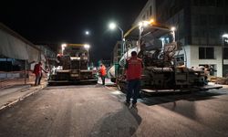Büyükşehir’den  3 İlçe 20 Noktada Yeni Haftada Asfalt Mesaisi