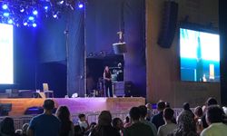 Ağustos Fuarı'nda Unutulmaz Söyleşi: Dilek Cesur Ebeveynlere Seslendi!