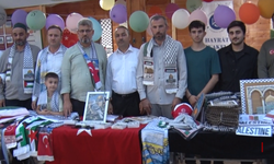 Ağustos Fuarı’nda Anlamlı Buluşma: Filistin Dayanışma Standı Yoğun İlgi Görüyor