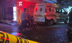 Karşıyaka'daki Silahlı Kavgada Ortalık Savaş Alanına Döndü: 5 Yaralı, 3 Gözaltı!