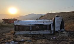 Gaziantep'te şarampole devrilen yakıt tankerindeki 2 kişi yaralandı