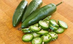 Jalapeno Biberlerinden Kaynaklanan Salmonella Salgını 27 Eyalete Yayıldı: 345 Kişi Hastalandı