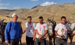 Atlı Sporcuların nefes kesen mücadelesinde Kahramanmaraş kürsüye çıktı
