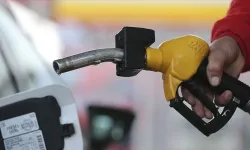 Motorinde Dev İndirim! Litre Fiyatında 5,57 TL Düşüş Pompaya Yansıdı