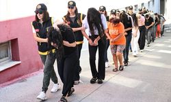 Adana merkezli fuhuş operasyonunda 17 zanlı tutuklandı