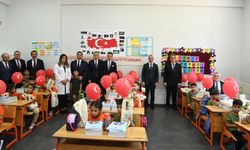 İlk Ders Zili Coşkuyla Çaldı: Başkan Fırat Görgel Öğrencilerin Heyecanına Ortak Oldu