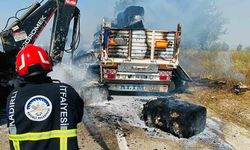 Osmaniye'de anız yangınından sıçrayan alevler saman balyası yüklü tırda hasara yol açtı