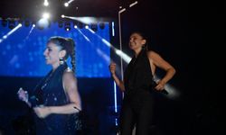 Festival sahnesinde Merve Özbey coşkusu