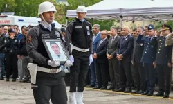 Diyarbakır'da kalp krizi sonucu yaşamını yitiren polis için tören düzenlendi