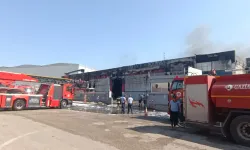 Gaziantep'teki Fabrika Yangınında Fabrika Sahibi, Sigorta Parasını Almak İçin Yaktığı İddiasıyla Tutuklandı