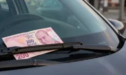 Aracınızın Ön Camında 200 TL Görürseniz Sakın İnmeyin! İşte Hırsızların Yeni Tuzağı...