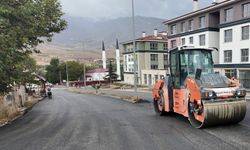 Ekinözü’nde Asfalt Seferberliği: Öztürk Ve Maarif Mahallelerinde Yollar Yenileniyor