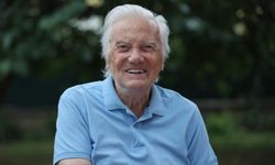 Yeşilçam'ın "Altın Çocuk"u Göksel Arsoy 90 Yaşında Vefat Etti