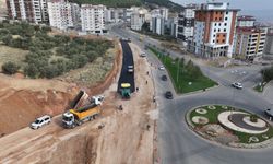 Kahramanmaraş Kuzey Çevre Yolu’nda Dev Ulaşım Hamlesi! Tömek Kavşağı’nda Asfalt Serimi Başladı
