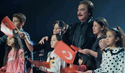 Orhan Gencebay'ın Cumhuriyetin 100. yılına armağanı "Canım Türkiye'm"