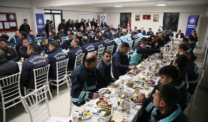Çalışma ve Sosyal Güvenlik Bakanı Işıkhan, Gaziantep'te işçilerle sahurda bir araya geldi: