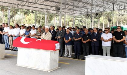 Evinde rahatsızlanan polis memuru hastanede hayatını kaybetti!