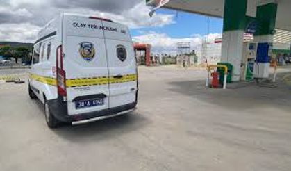 Benzinlikte Silah ve Bıçaklar Konuştu: 2 Yaralı!