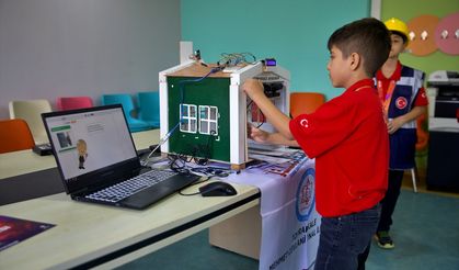 Osmaniyeli depremzede öğrencilerden "hasar tespit cihazı"