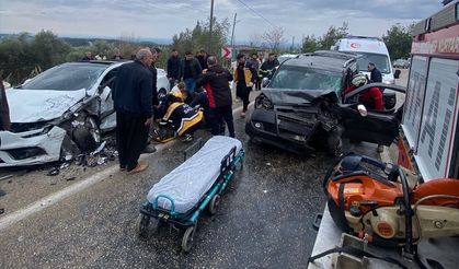 Osmaniye'de otomobil ile hafif ticari araç çarpıştı, 1 kişi öldü, 8 kişi yaralandı