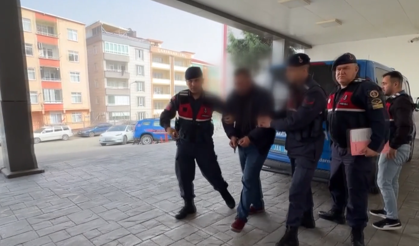 Samsun'da tartıştığı babasını tabancayla öldüren şüpheli adliyeye sevk edildi
