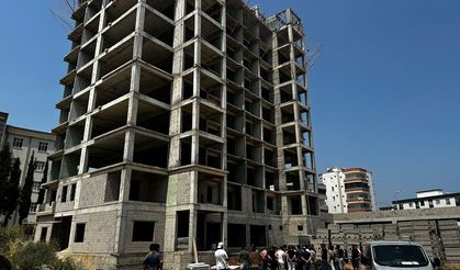 Mersin'de inşaattan düşen 42 yaşındaki işçi hayatını kaybetti