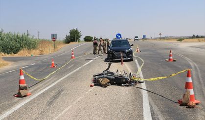 Kilis'te otomobil ile çarpışan motosikletin sürücüsü öldü