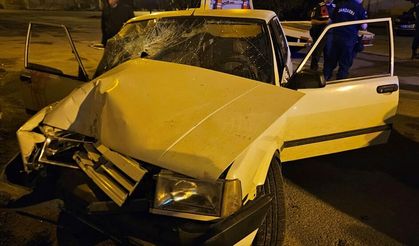 Mersin’de duvara çarpan otomobildeki kişi öldü