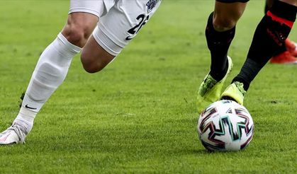 Türk dünyasından gelen futbolcular "Türk statüsünde" sayılacak