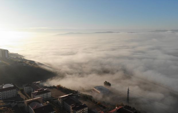 Kahramanmaraş'ta Kent Merkezinde Büyüleyen Sis Manzaraları
