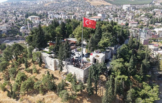 Asırlık Tarih Küllerinden Doğdu: Kahramanmaraş Kalesi Tüm İhtişamıyla Yeniden Ayakta!