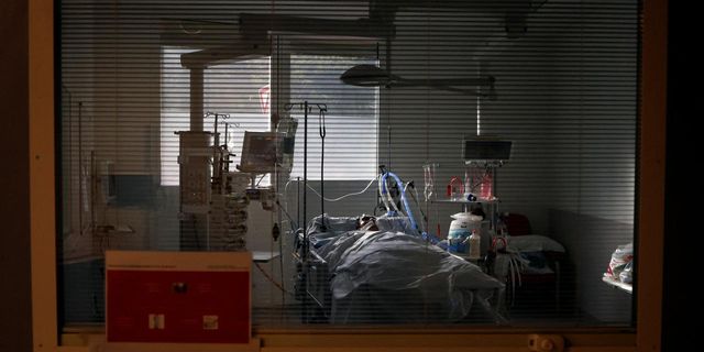 Fransa'da gittiği acil serviste 3 gün yer bulamayan hasta öldü