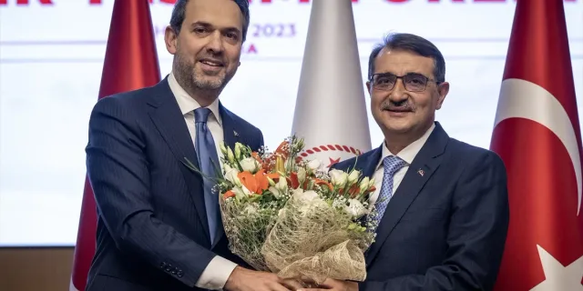 Enerji Bakanlığı'nda Alparslan Bayraktar dönemi: Görevi devraldı