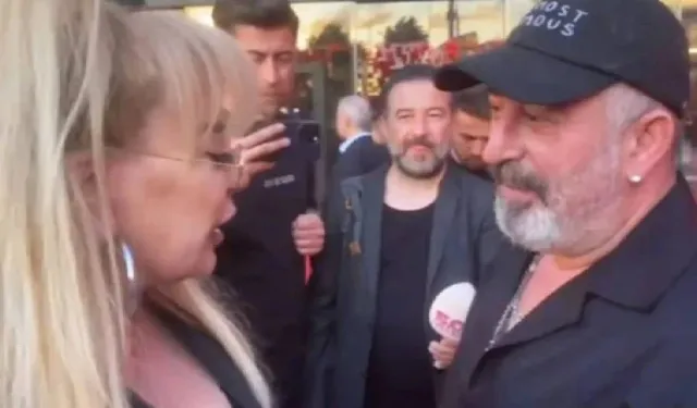 Ödül töreninde gergin anlar: 'Akıllı olacaksınız'