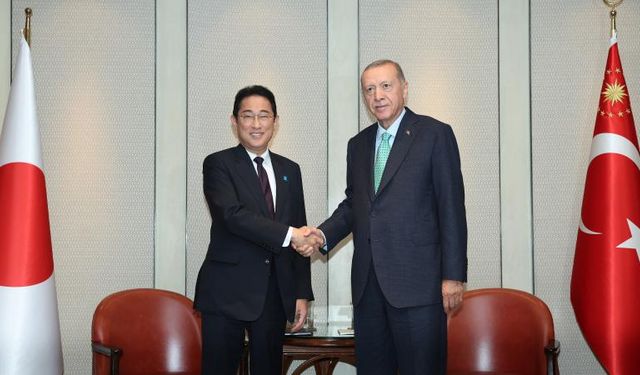 Erdoğan Japonya Başbakanı Kişida Fumio'yu kabul etti