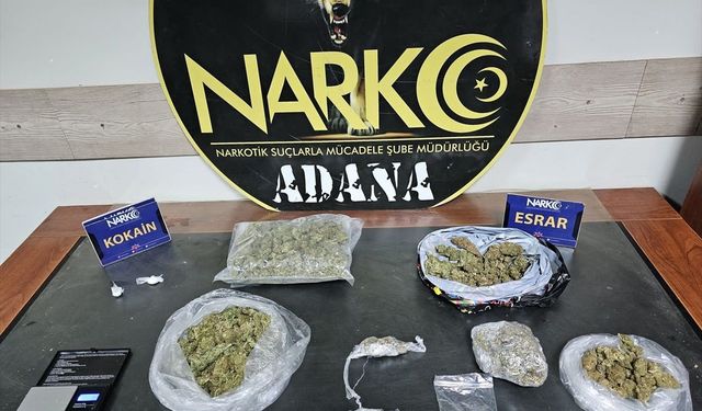 Adana'da uyuşturucu satıcılarına yönelik operasyonda 5 şüpheli tutuklandı