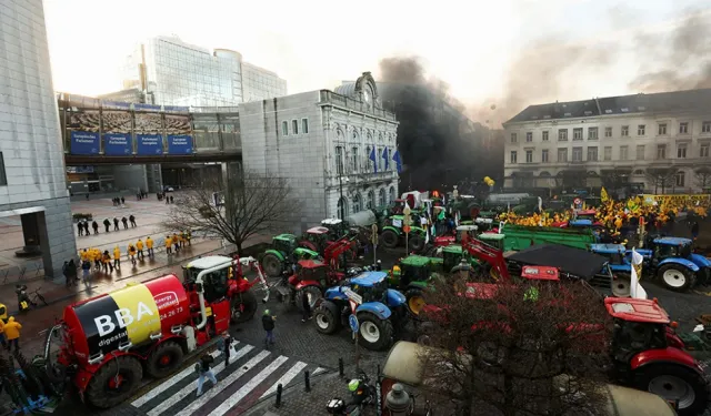 Çiftçiler, Brüksel'de ortalığı savaş alanına çevirdi