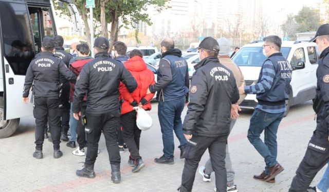 Mersin'de DEAŞ operasyonu: 9 tutuklama