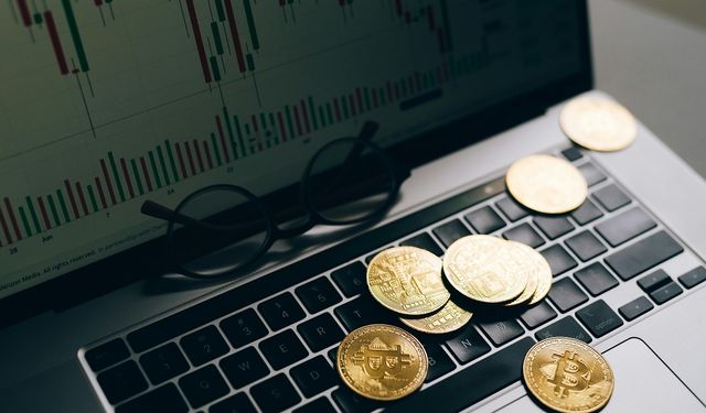 Airdrop Nedir? Ne İşe Yarar?