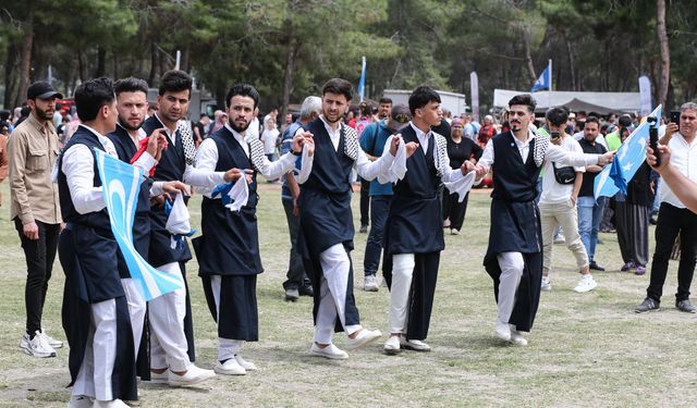 AK Parti Genel Başkan Yardımcısı Zorlu, Adana'da Yörük Türkmen Şöleni'ne katıldı: