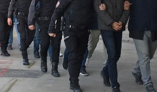 Hatay'da 12 düzensiz göçmen yakalandı