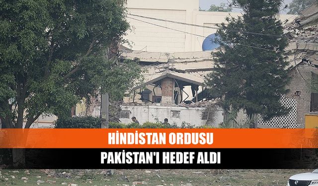 Hindistan ordusu Pakistan'ı hedef aldı