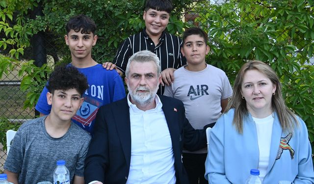 Başkan Görgel, Çocukların Bayram Sevincine Ortak Oldu