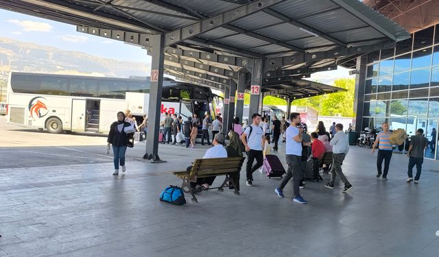 Kurban Bayramı’nın son gününde otogarda hareketli anlar yaşandı