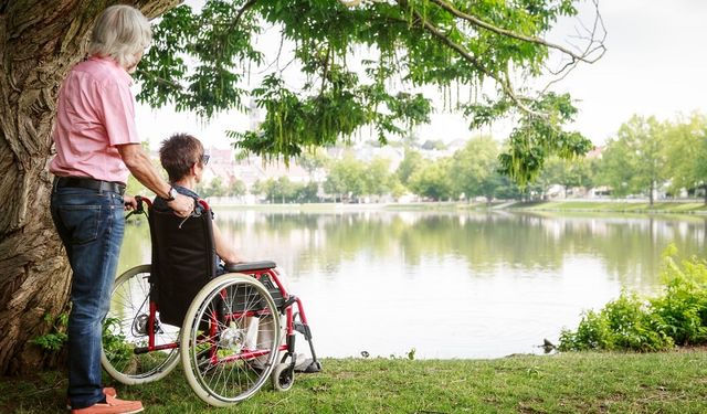Akülü ve manuel tekerlekli sandalye özellikleri