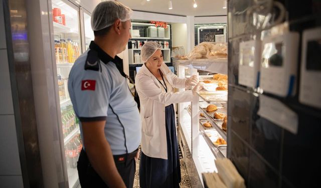 Son kullanma tarihi geçen ürün satan 2 işletmeye rekor ceza!