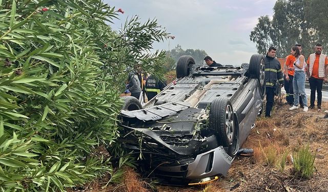 Adana'da iki aracın çarptığı kazada 2 kişi yaralandı