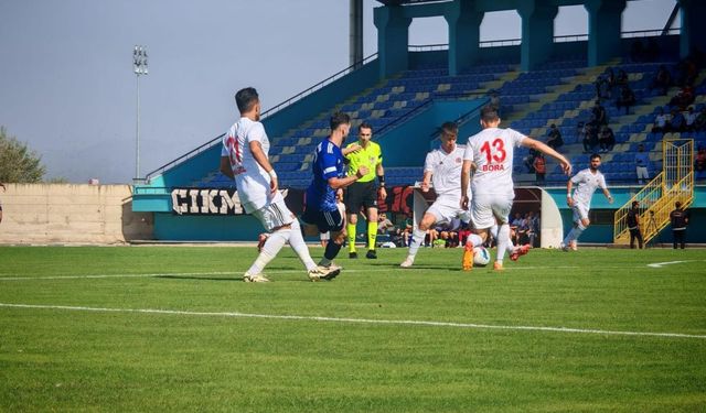 Akedaş İstiklalspor, Aksaray Belediyespor’u 2-1 mağlup etti